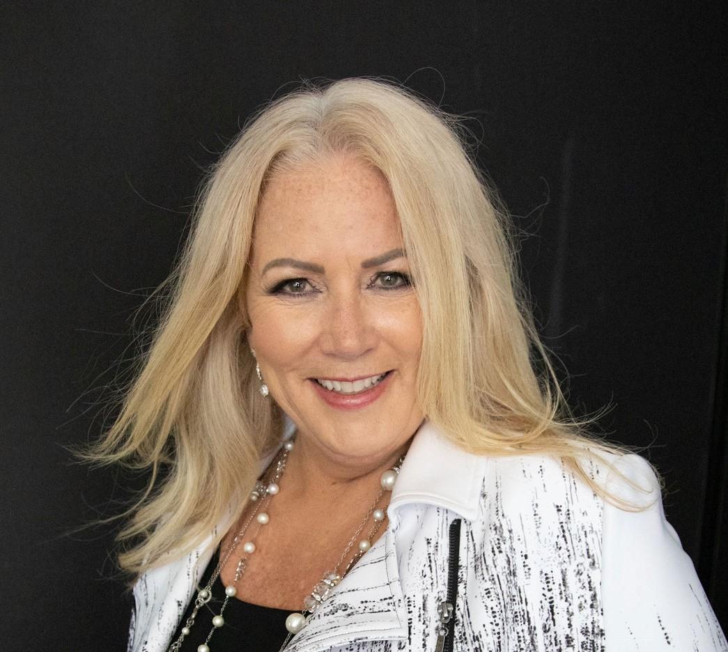 Jackie Rainforth specializes in B2B Construction, Wholesale, Building Supply, Bu