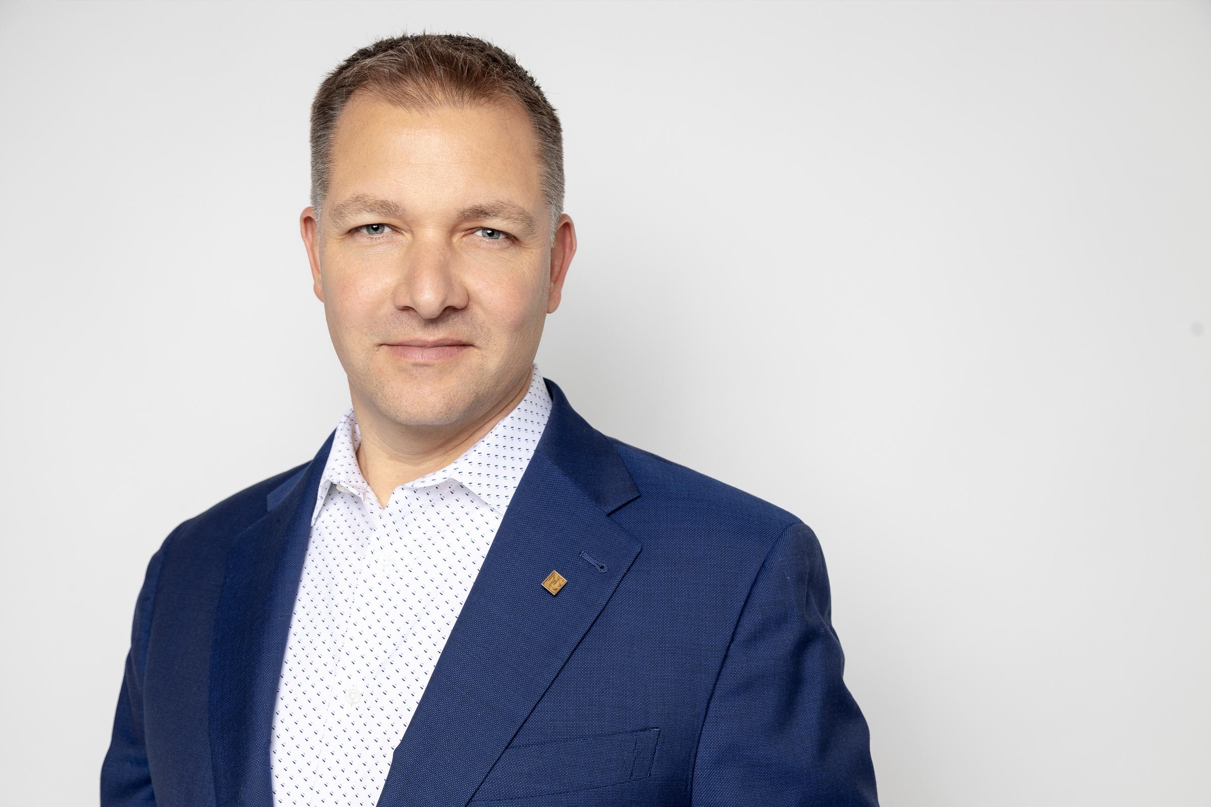 Scott Tillema 2025 headshot